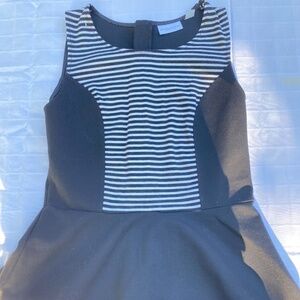 Black and White Sleeveless Blouse with Peplum - Size S